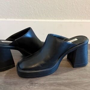Steve Madden Black leather mules